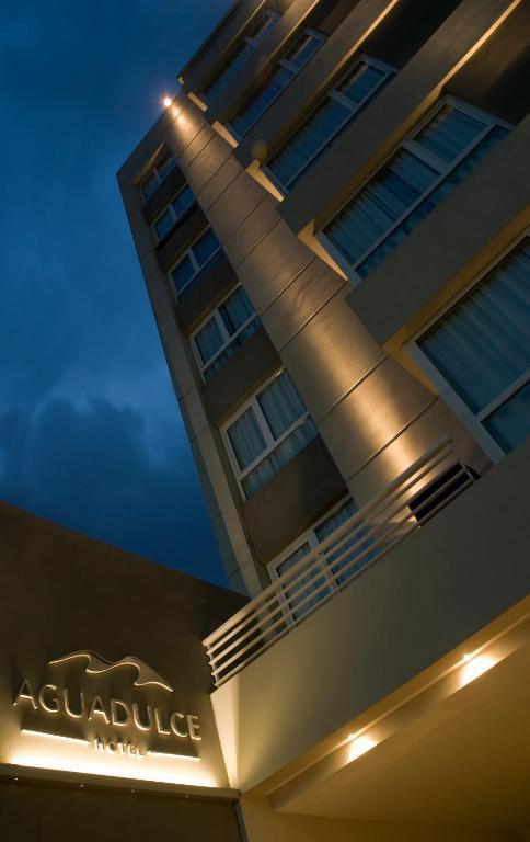Agua Dulce Hotel ตันดิล ภายนอก รูปภาพ